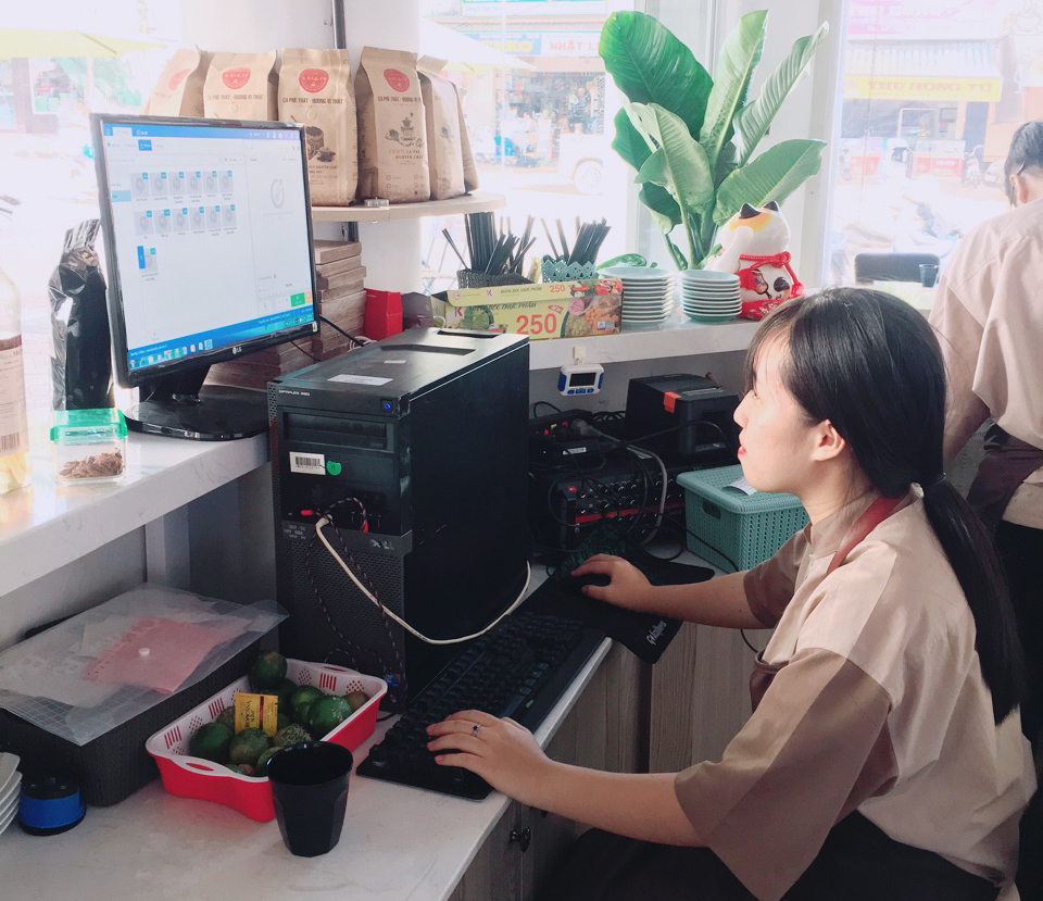 STARTUP COFFICE Nhân viên sử dụng MISA CukCuk