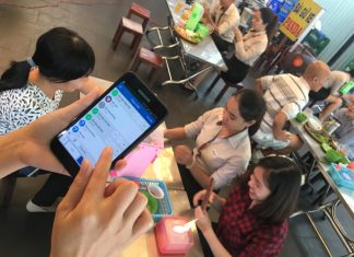 MISA CukCuk giúp quán Bún đậu mắm tôm theo dõi báo cáo bán hàng App MISA CukCuk trên điện thoại