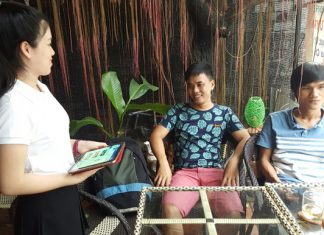 Quán cà phê “giữ chân” khách bằng phần mềm