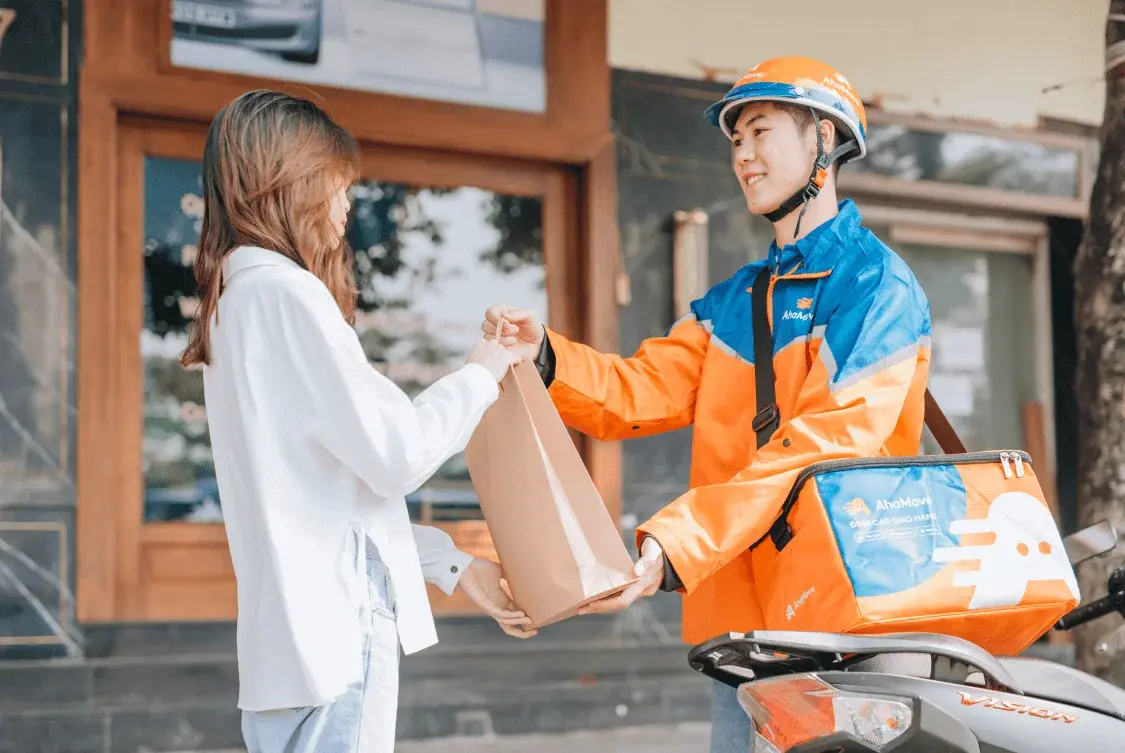 ahamove tài xế giao đồ ăn