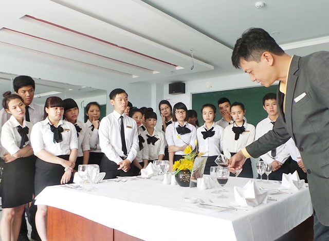đào tạo nhân viên nhà hàng