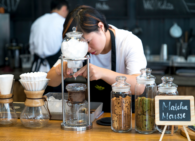 Con gái có thể làm barista không?