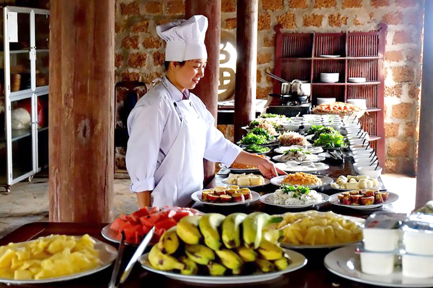 Cách bố trí đồ ăn trong tiệc buffet