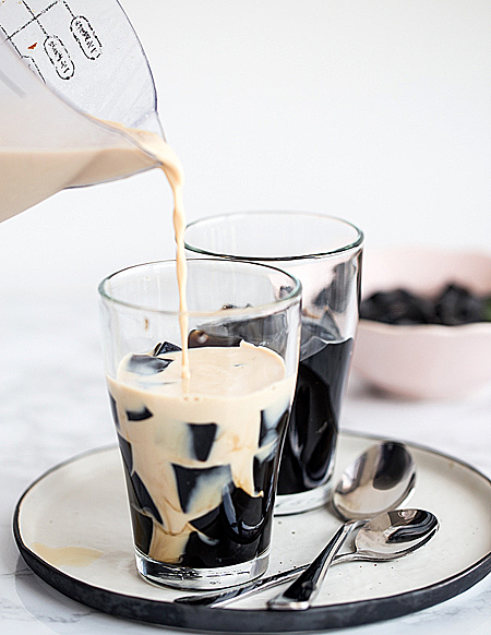 Trà sữa sương sáo
