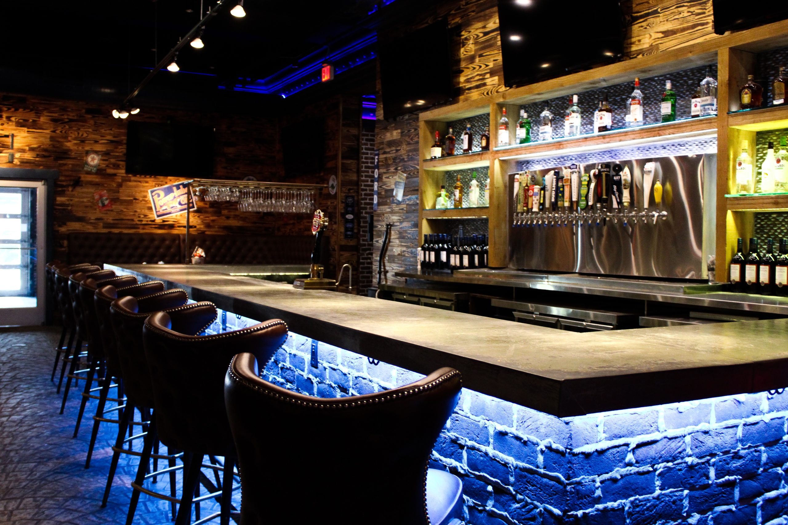 quán bar hiện đại