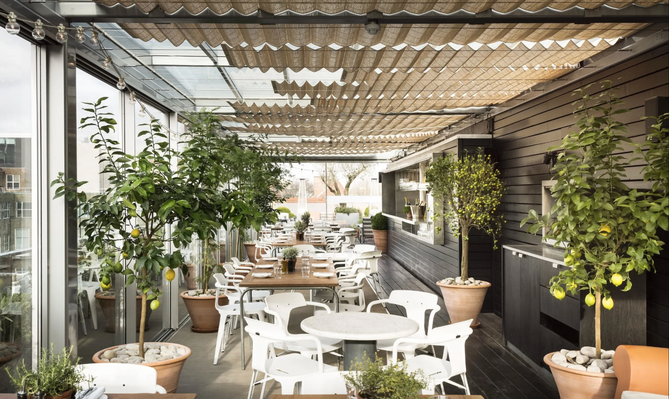 mở quán cafe sân thượng