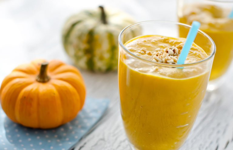 Latte bí đỏ nóng