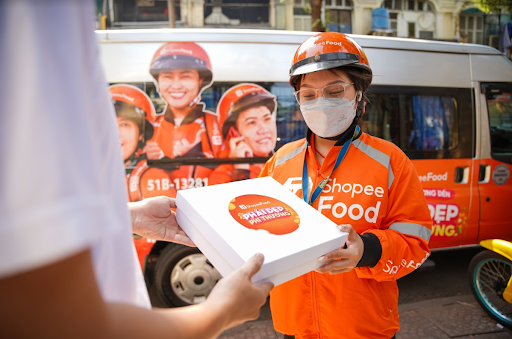 Tổng đài ShopeeFood hỗ trợ người bán