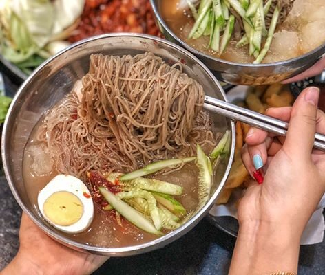 Mỳ undo trong thực đơn Mr Dakgalbi