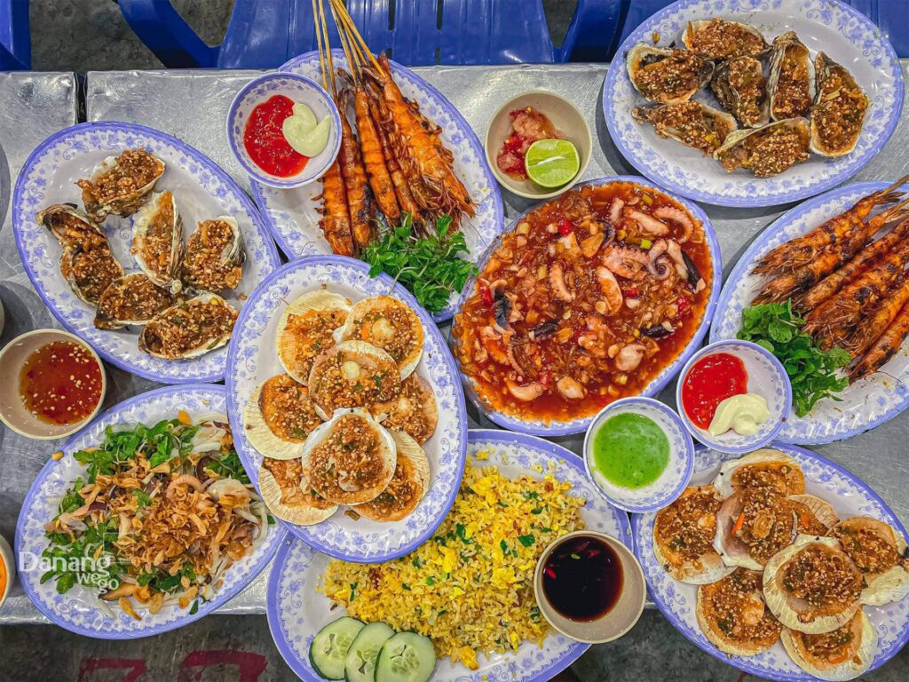 Nhà hàng hải sản Năm Đảnh