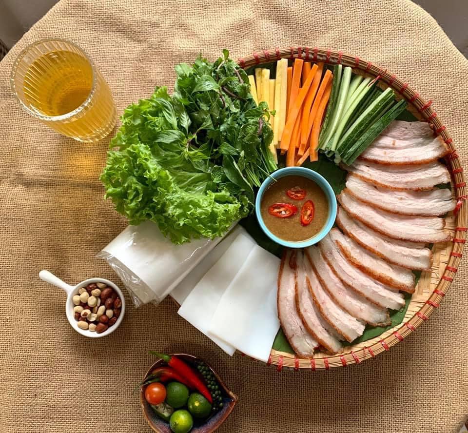 Bánh tráng cuốn thịt heo