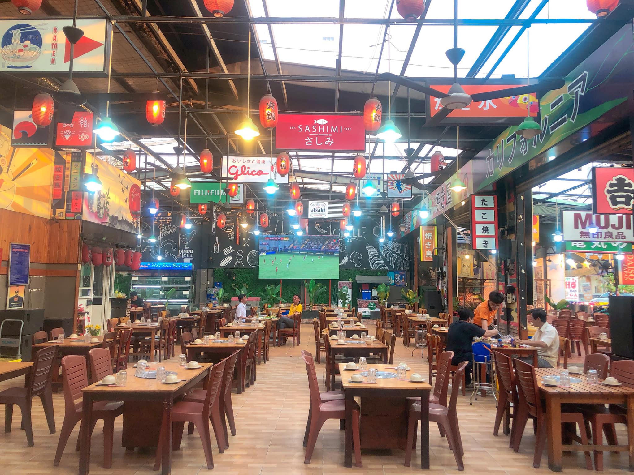 Quán nướng Yaki: nhà hàng rẻ cho nhóm ở TPHCM