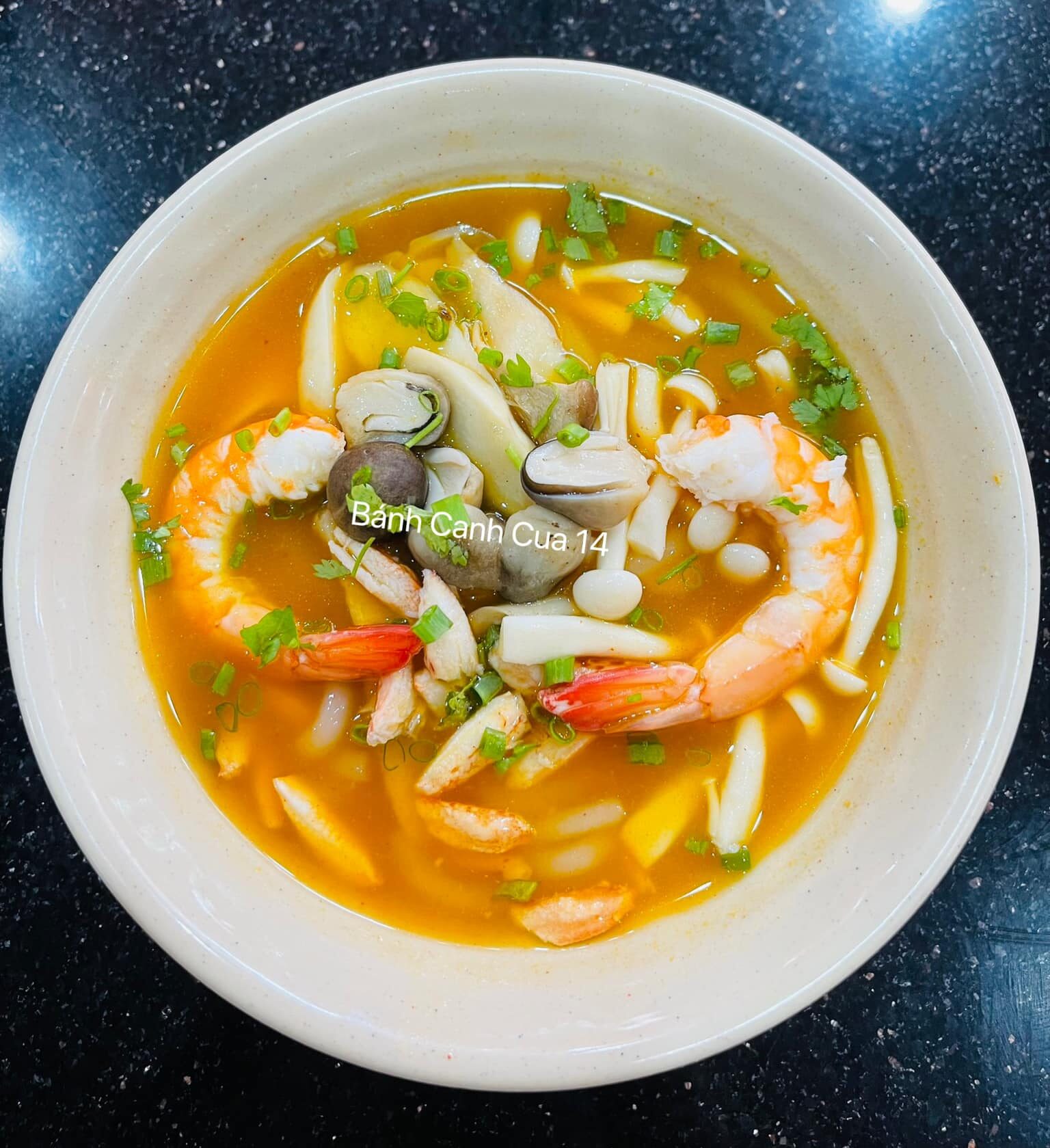 Quán bánh canh cua 14