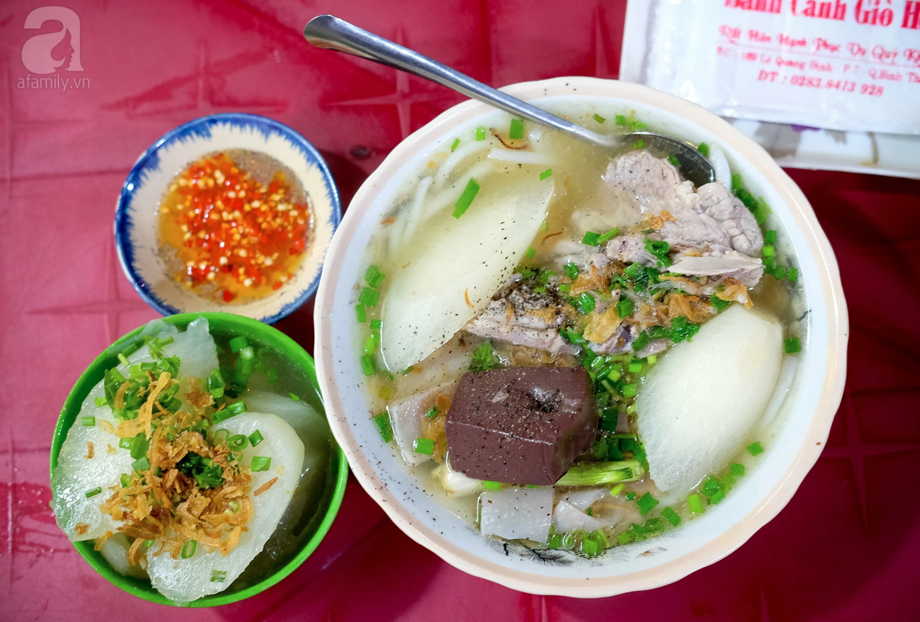 bánh canh Lê Quang Định