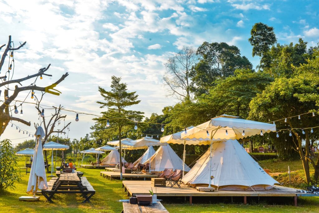 Review Sixdoong Caffe & Camping