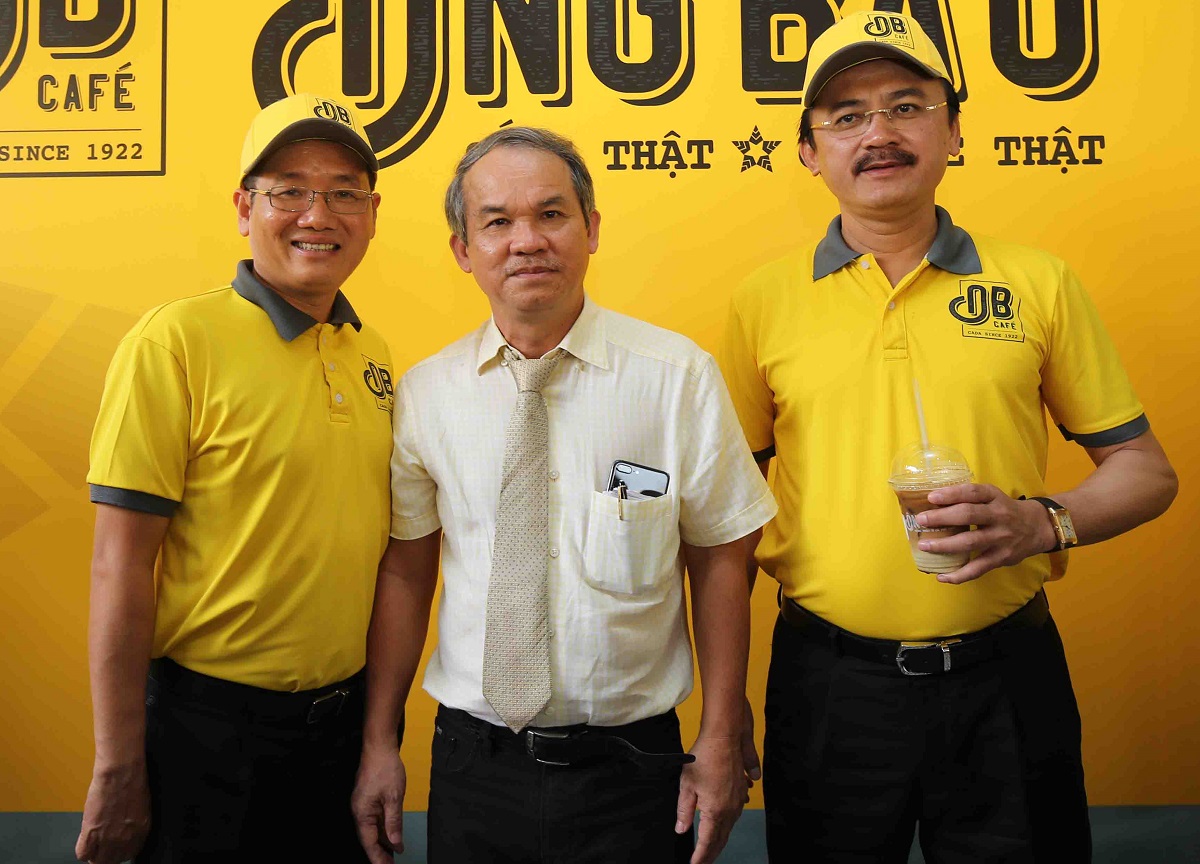 CEO cafe ông bầu