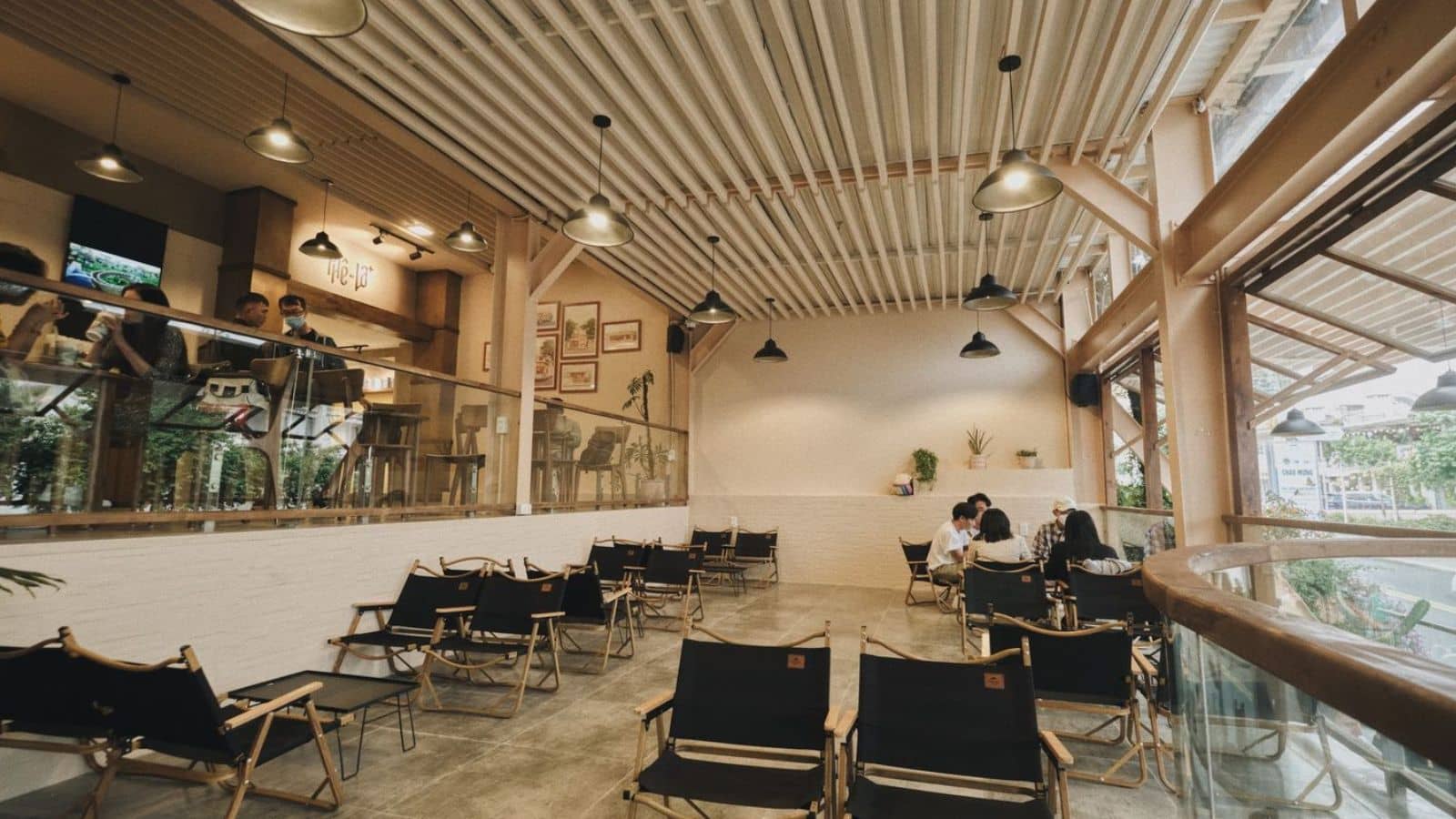 Phê La tiên phong trong concept cắm trại