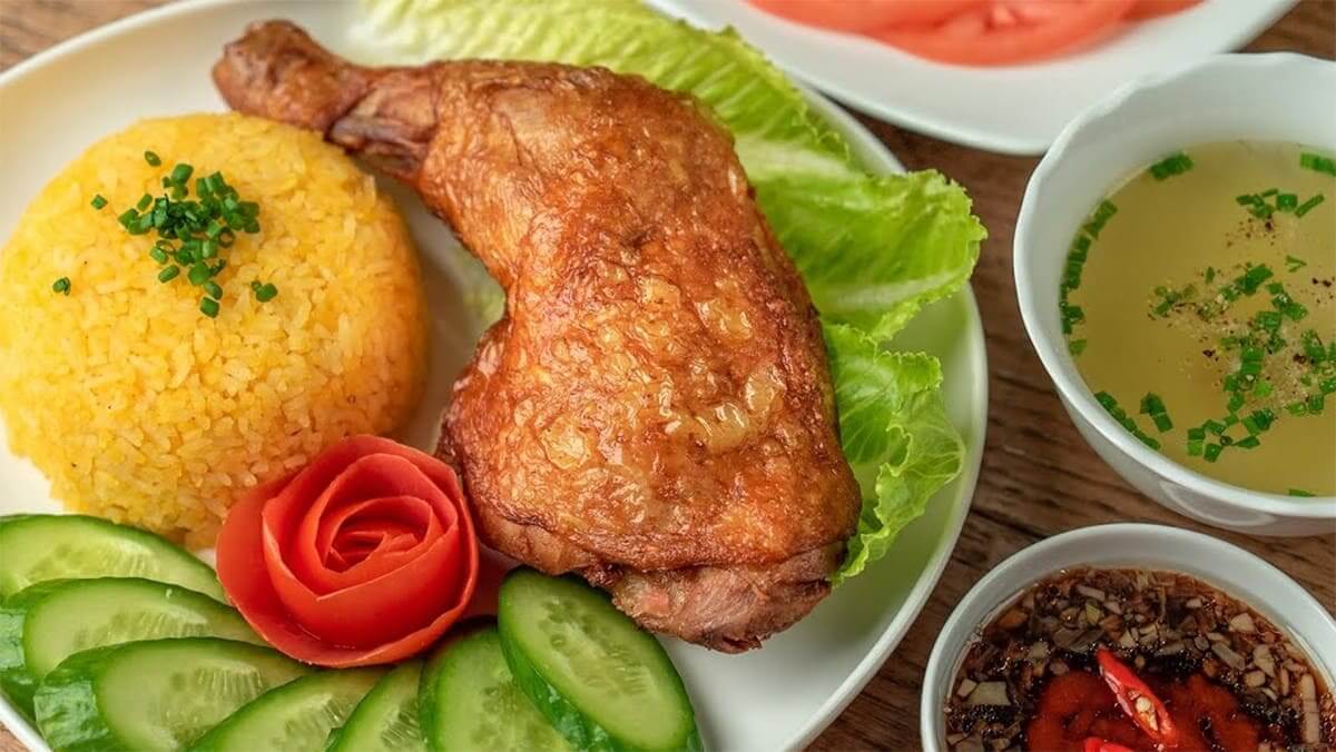 mở quán cơm gà xối mỡ