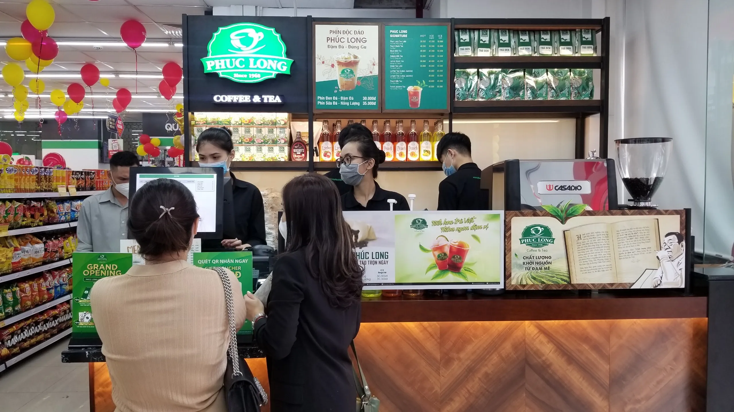 chiến lược kinh doanh tập trung vào yếu tố con người của phúc long