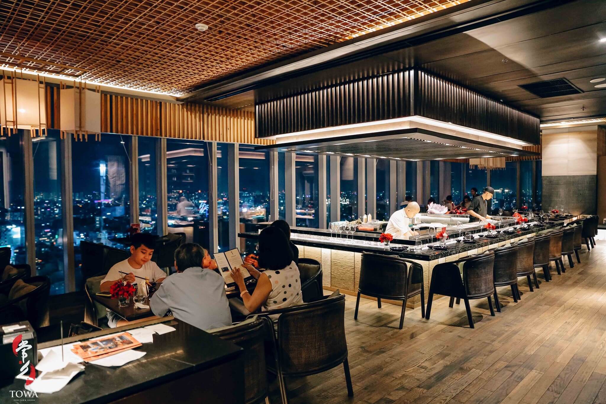 Nhà hàng Towa – Japanese Cuisine tại TP.HCM thiết kế Show Kitchen sang trọng
