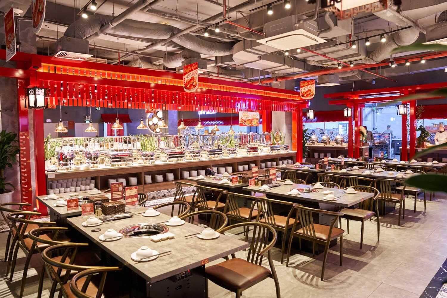 Chuỗi buffet Cửu Vân Long thiết kế khu bếp mở show kitchen