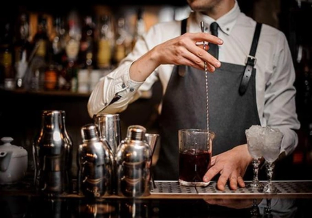 bartender trong foh là gì