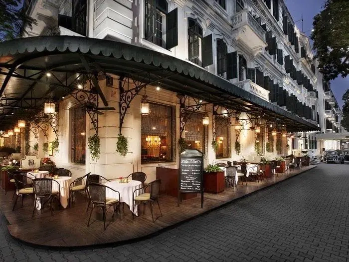 Mô hình cafe kiểu Pháp / Châu Âu