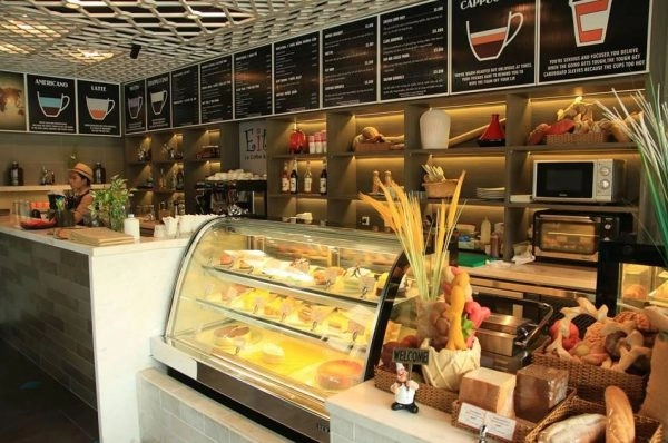 Mô hình cafe + cửa hàng đặc sản
