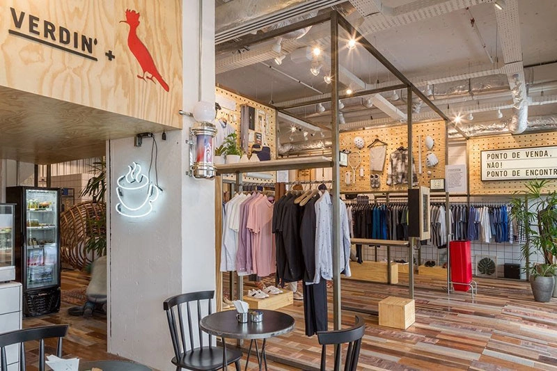 Mô hình cafe + cửa hàng thời trang