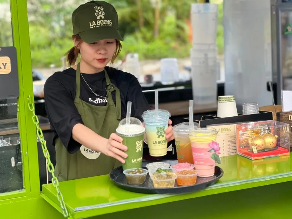 chi phí nhượng quyền trà sữa laboong