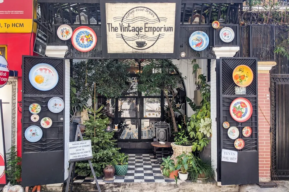nhà hàng the vintage emporium bistro