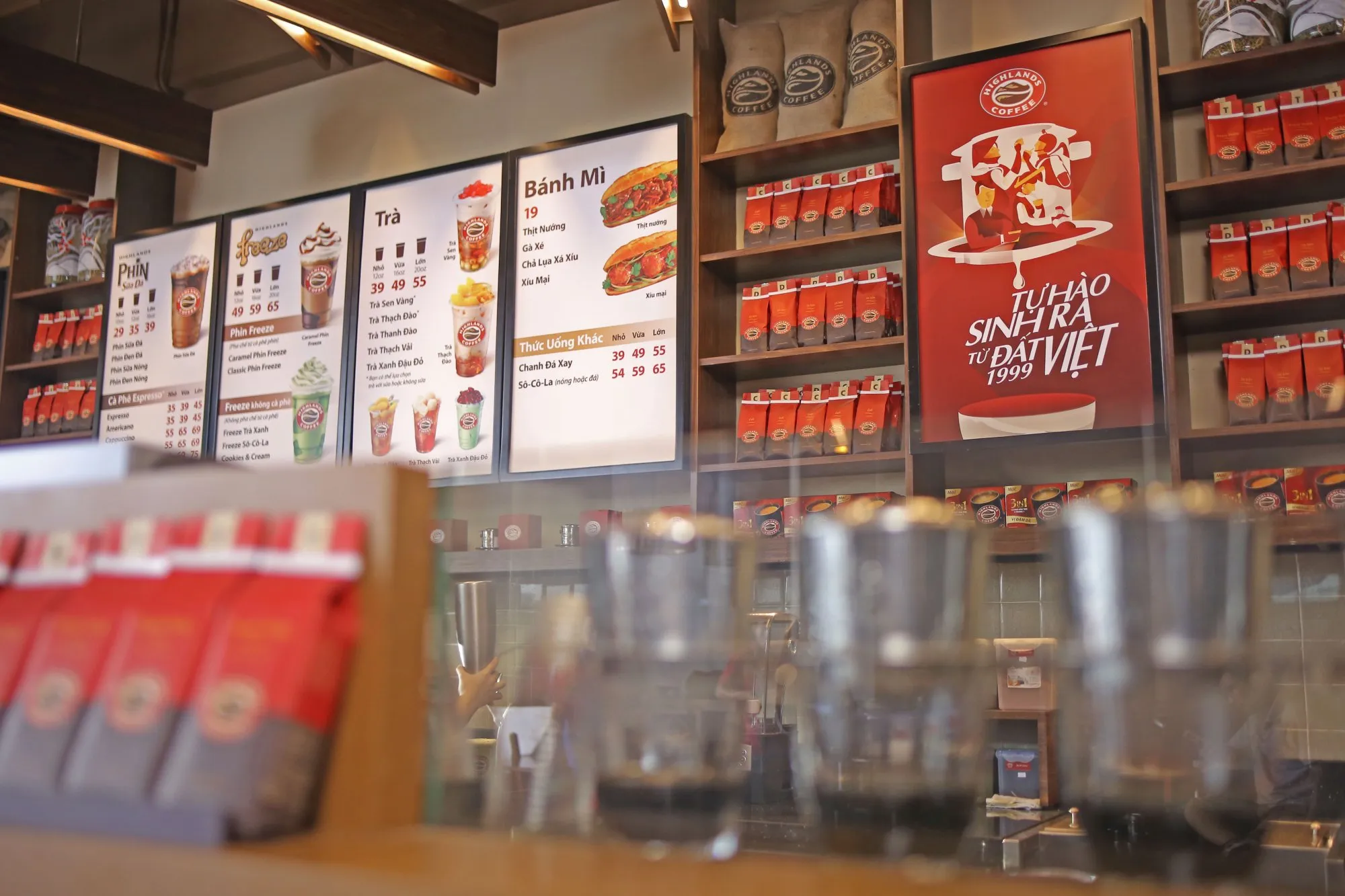 thương hiệu highlands coffee
