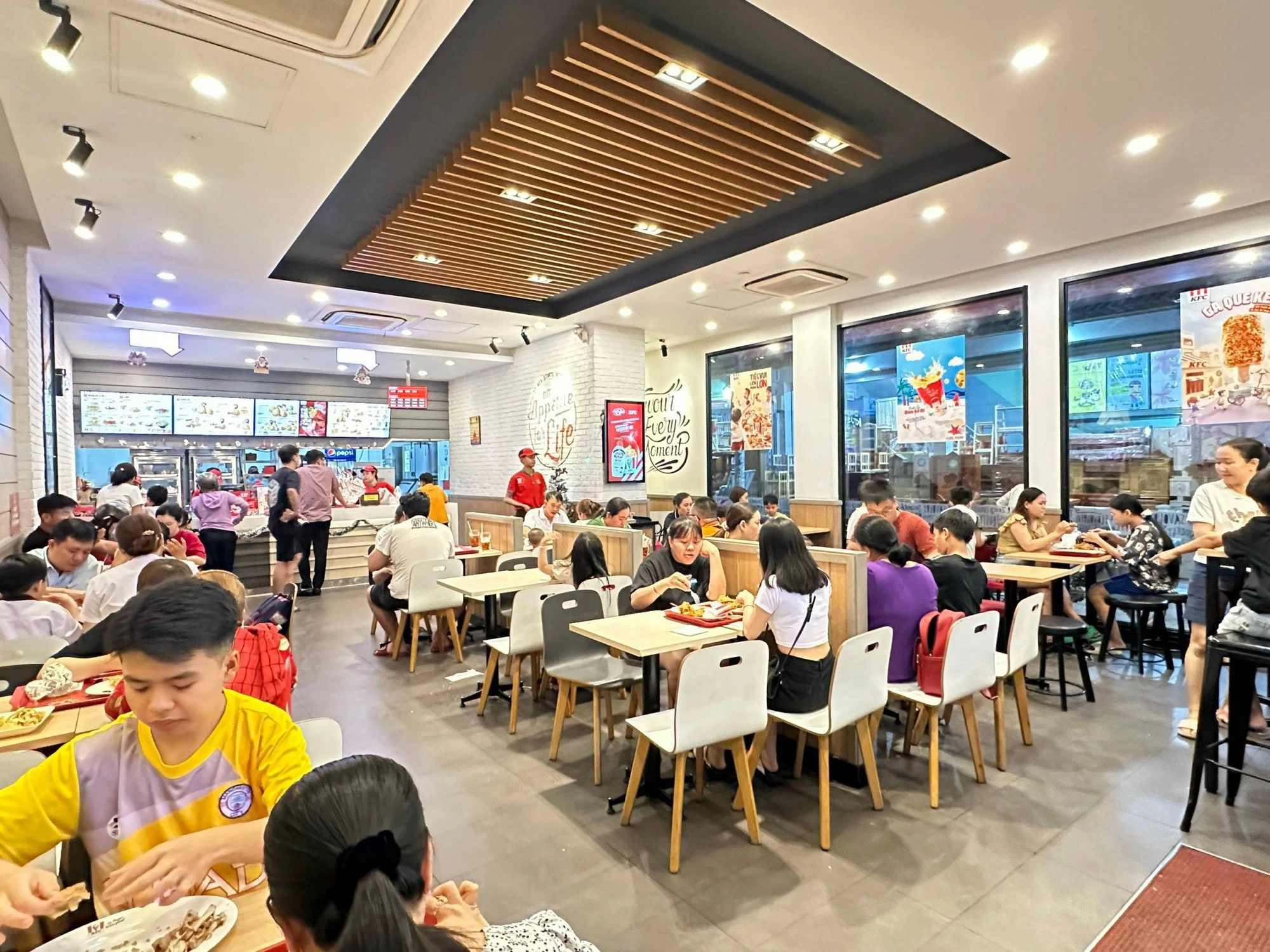 phân khúc thị trường của kfc