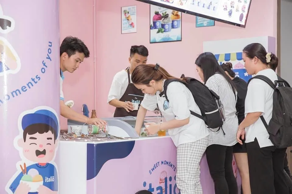 khách hàng mục tiêu quán kem tươi