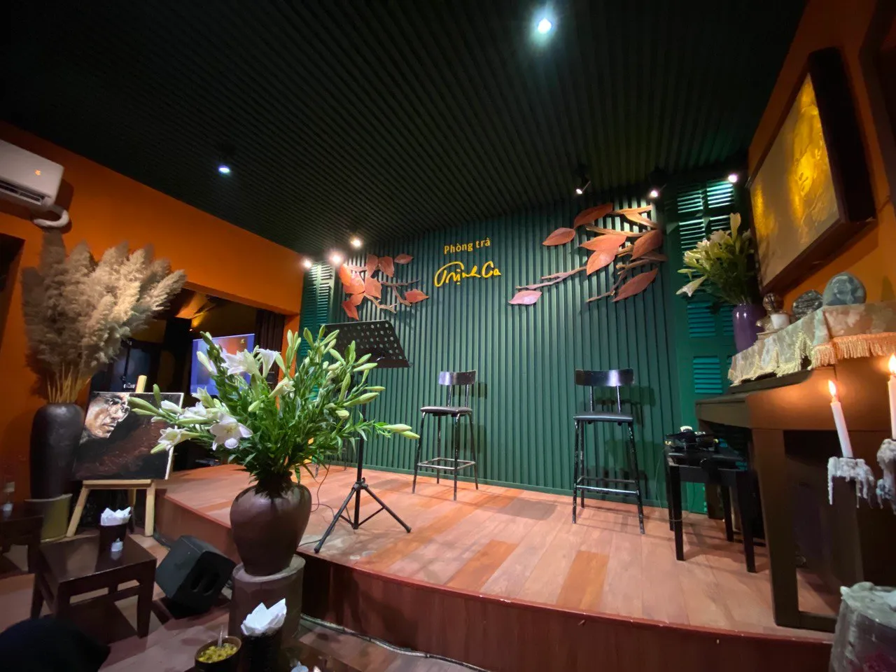 mô hình cafe phòng trà nhạc trịnh