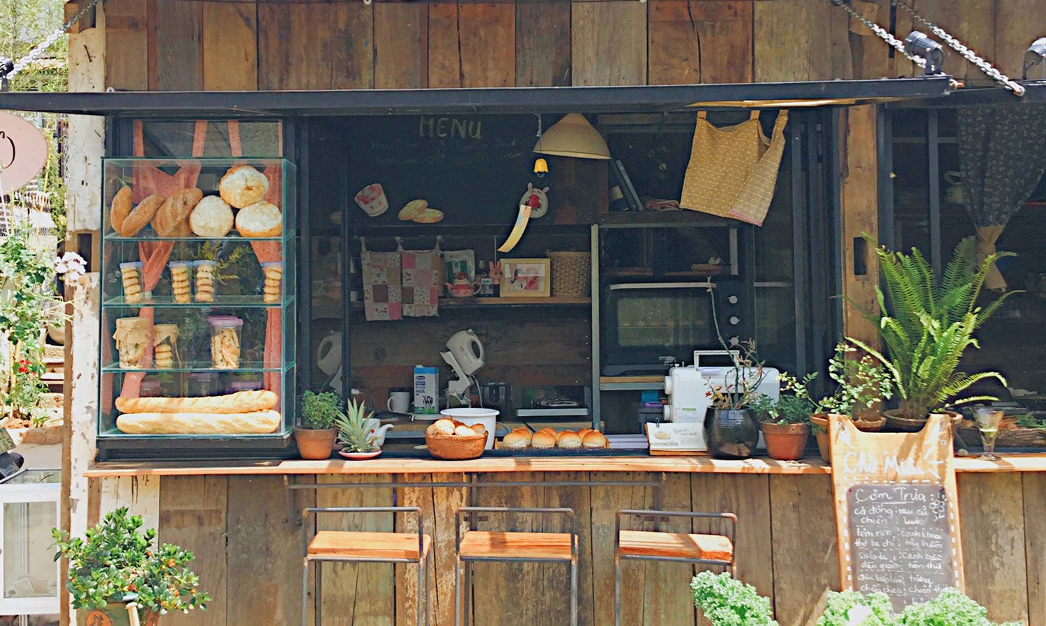 mô hình tiệm bánh cafe