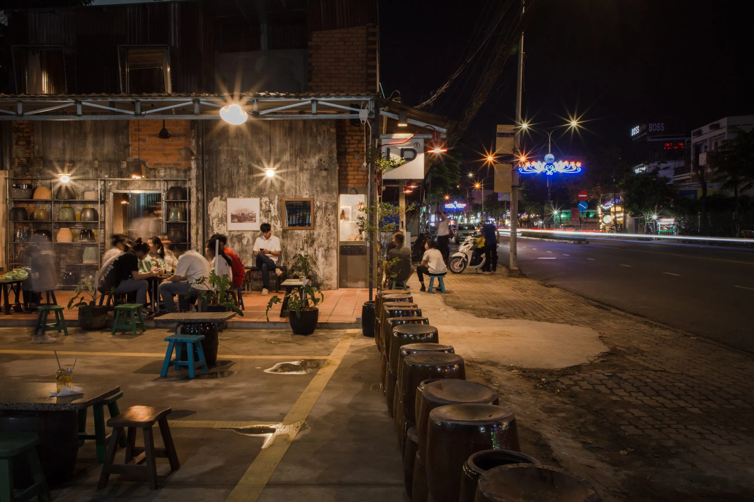 rủi ro khi mở quán cafe 24h